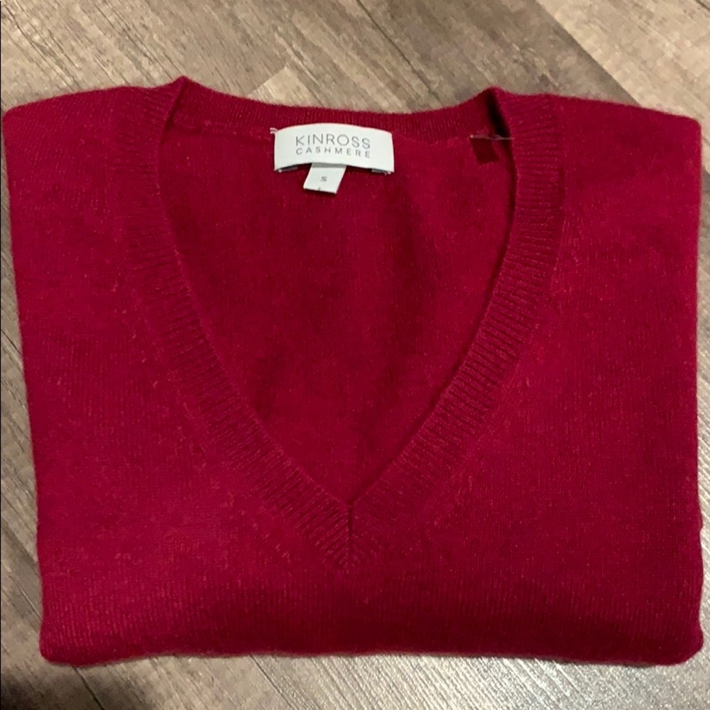KINROSS CASHMERE SWEATER